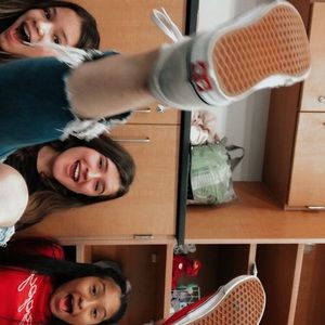 Meet your Posher, Marisa